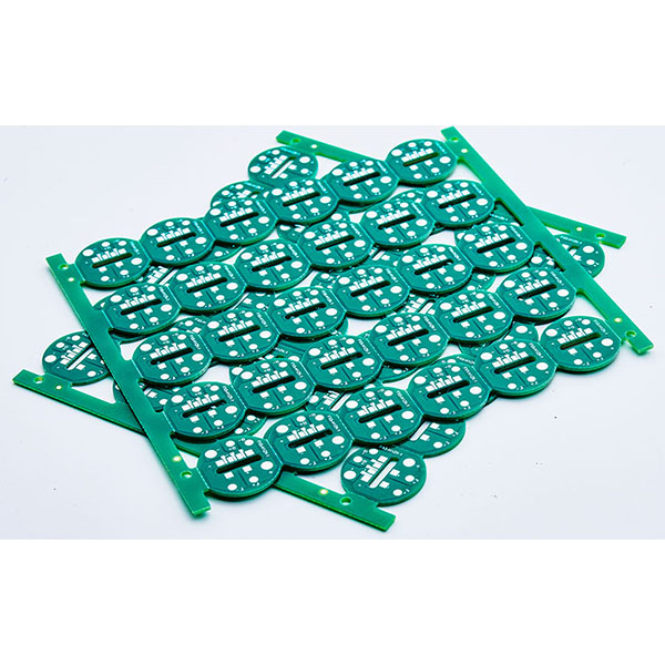 PCB はどのような機能を果たしますか?